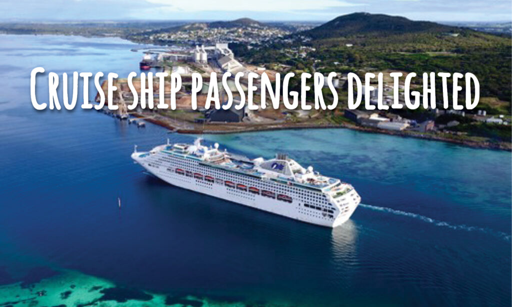Cruise ship passengers delighted by custom tours from Albany Tours in Albany, Western Australia