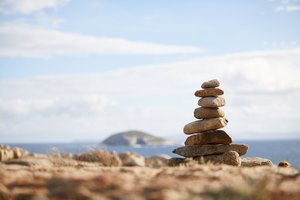 granite cairn torndirrup national park overlooking southern ocean