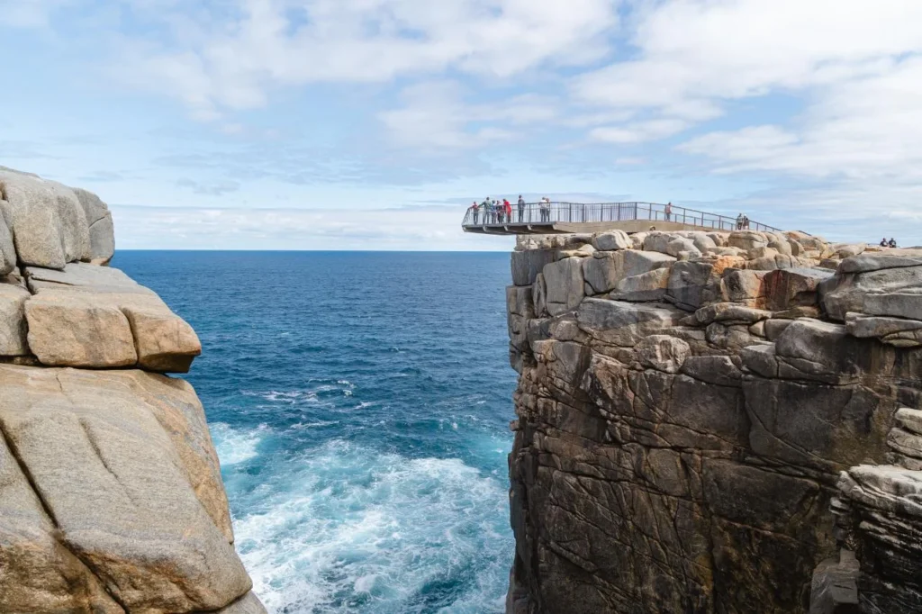 Discover Albany’s Dramatic Coastline: Geology, Flora, and Maritime Tales